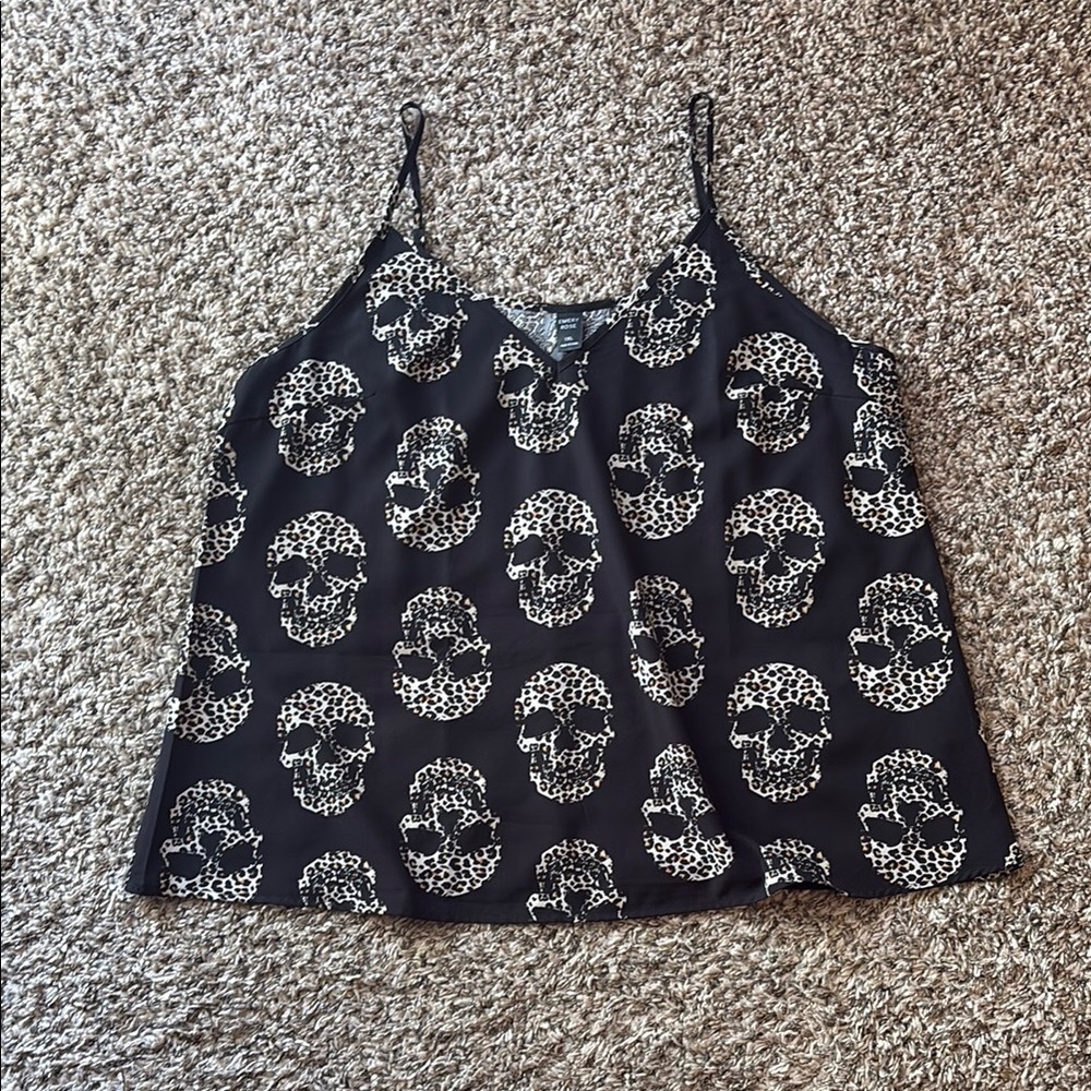 Black Sleeveless Skull Graphic Crop Camisole